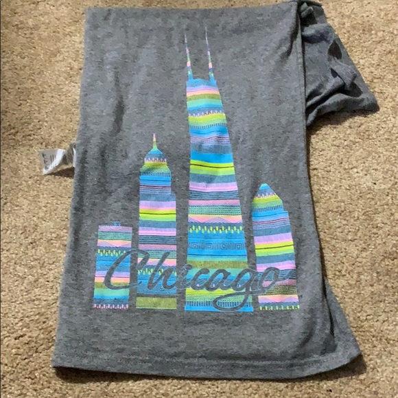 Gildan Tops - 3 for $5 Chicago Shirt